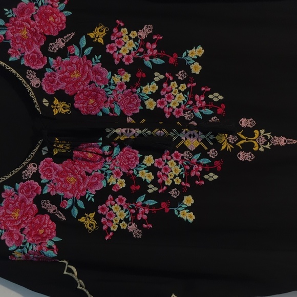 ANDREE BY UNIT Black Embellished Flutter Sleeve Blouse - Picture 4 of 8